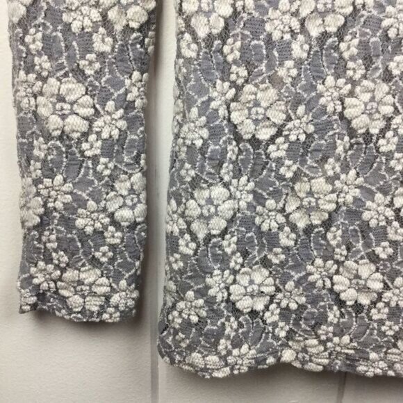Anthropologie Paper Crane Gray White Lace Tunic M - Picture 3 of 8